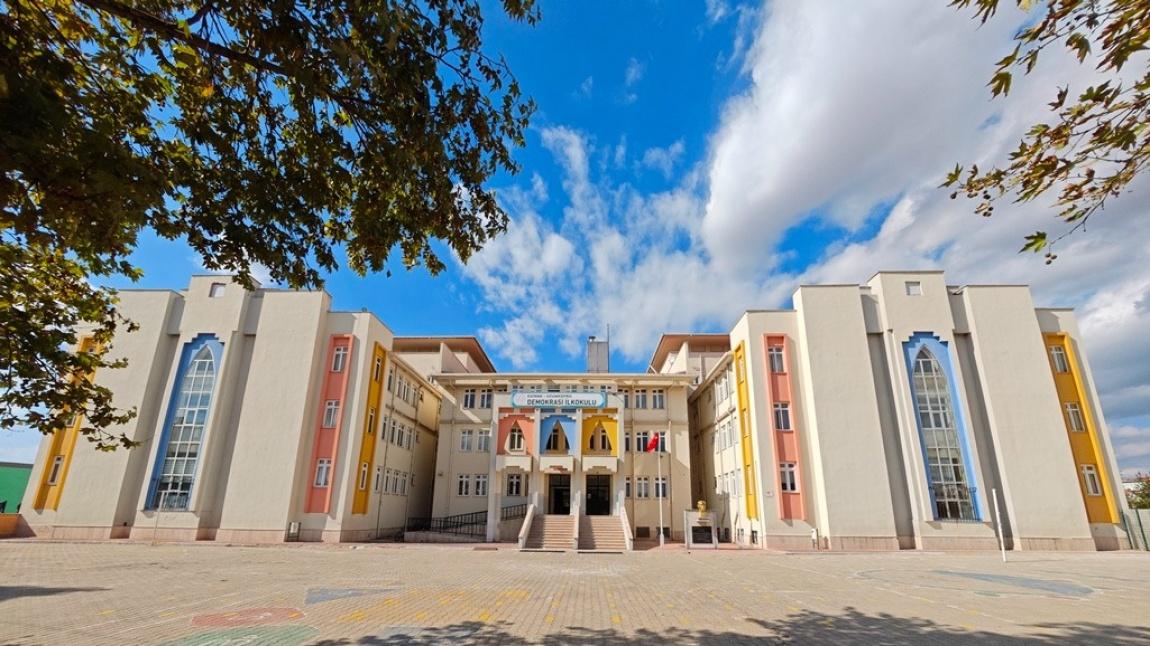 2025-2026 Eğitim Öğretim Yılında Kullanılacak Okul Formamız